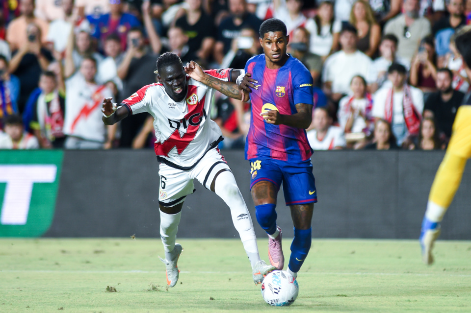 队球员乌奈, cVwOX