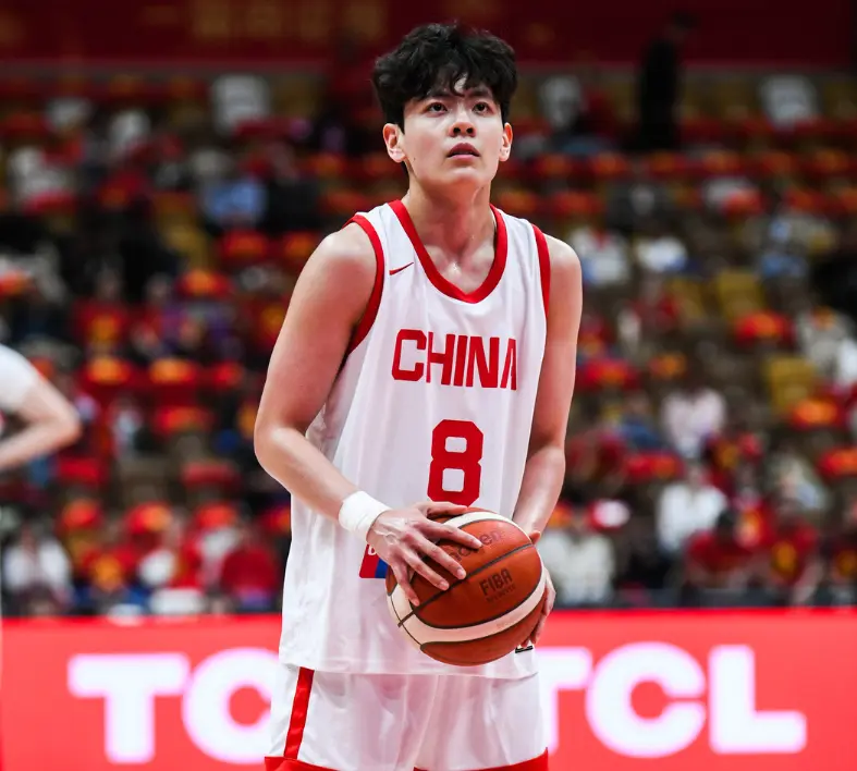 陈玉婕, 篮后场第一