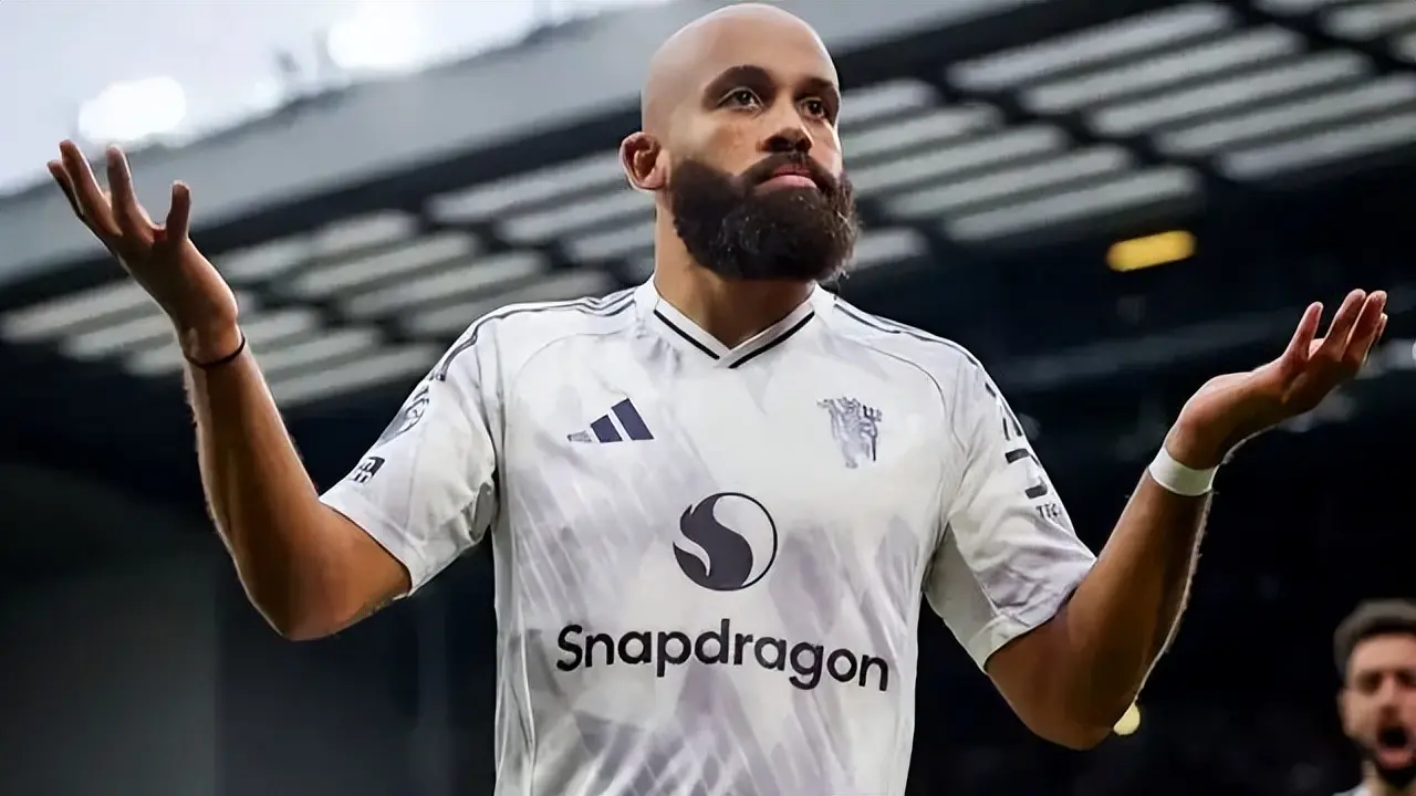 瞬间鸦雀无 瞬间鸦雀无